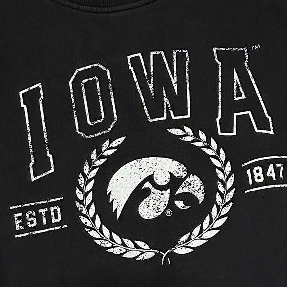 GDS University Iowa Hawkeyes Sweatshirt Womens M Black White Cotton Distressed - Picture 3 of 8